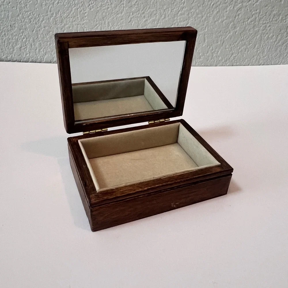 Vintage Burl Wood Heart Needlepoint Jewelry Box Small Mirrored Keepsake Case